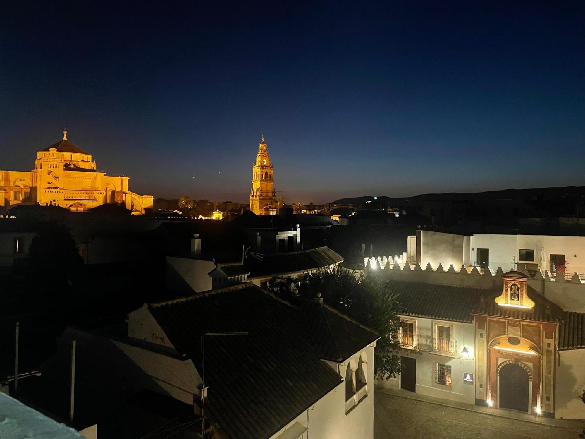 Atico De La Sultana Con Terraza Privada Lägenhet Córdoba Exteriör bild